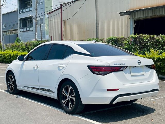 NISSAN日產 SENTRA  第4張相片