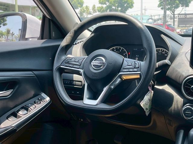 NISSAN日產 SENTRA  第6張相片