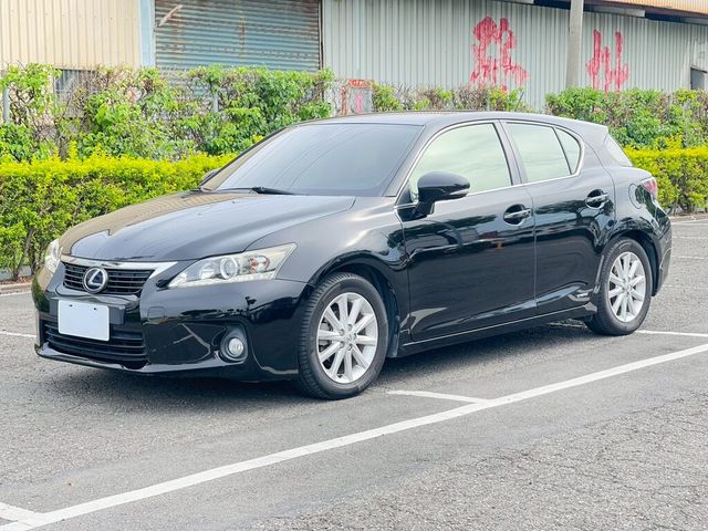 LEXUS凌志 CT200H  第1張相片