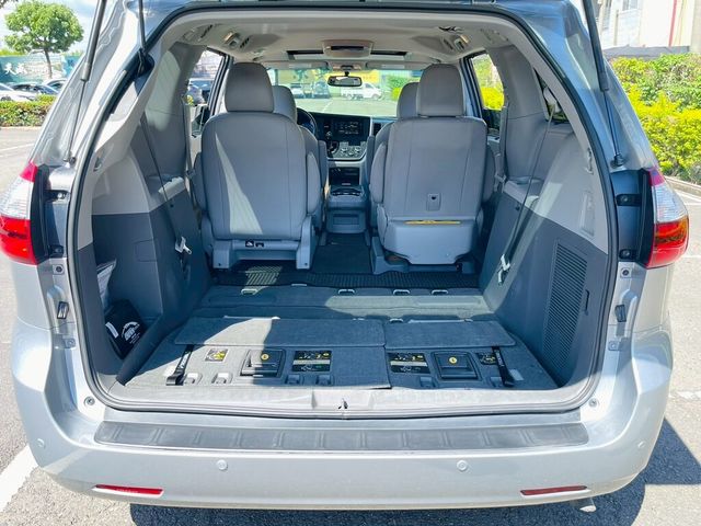 TOYOTA豐田 SIENNA  第20張相片