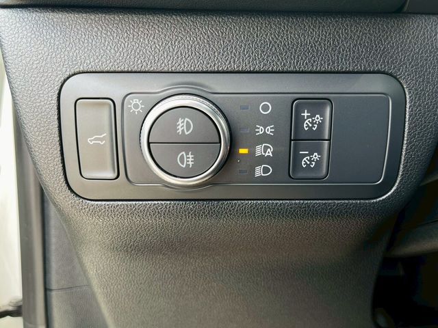 FORD福特 KUGA  第10張相片