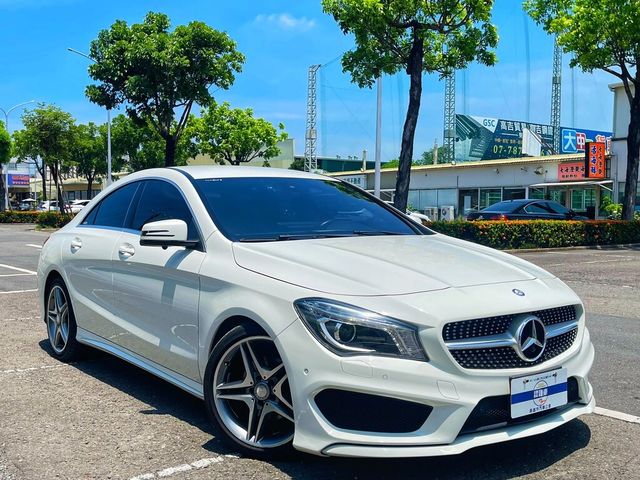M-BENZ賓士 CLA200  第2張相片