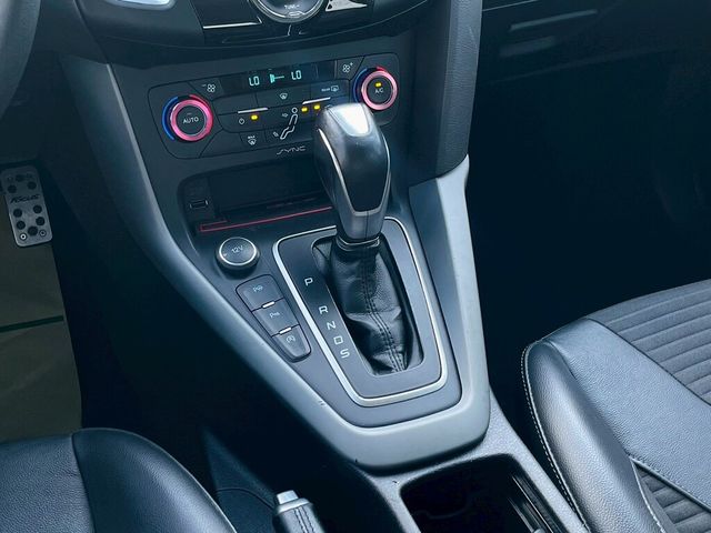 FORD福特 FOCUS  第14張相片