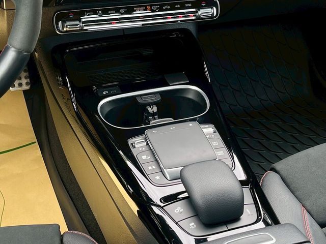 M-BENZ賓士 CLA35 AMG  第12張相片