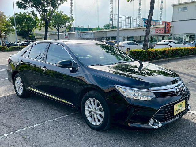 TOYOTA豐田 CAMRY  第2張相片