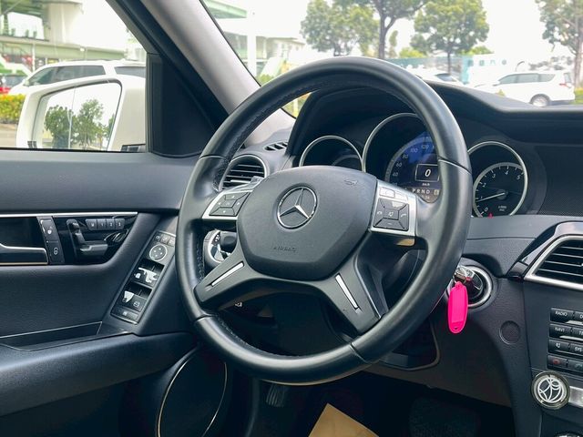 M-BENZ賓士 C200  第7張相片