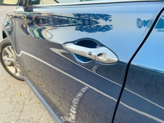 HYUNDAI現代 ELANTRA  第5張相片