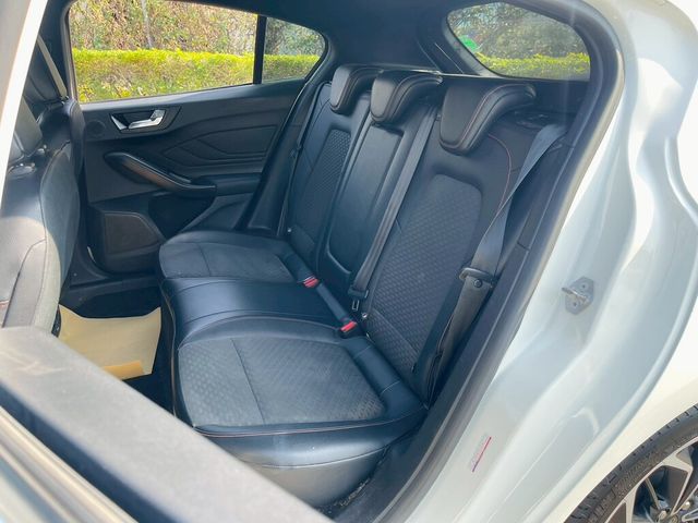 FORD福特 FOCUS  第15張相片