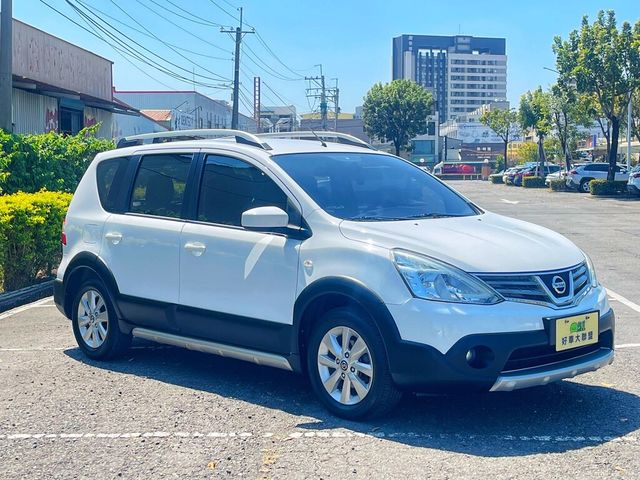 NISSAN日產 LIVINA  第2張相片