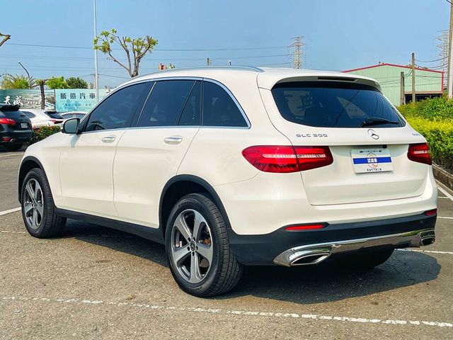 M-BENZ賓士 GLC300  第3張相片