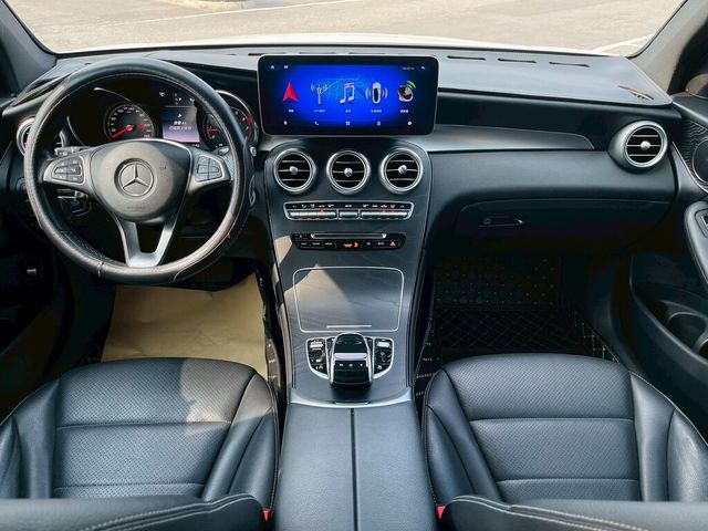 M-BENZ賓士 GLC300  第6張相片