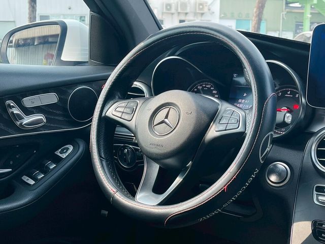 M-BENZ賓士 GLC300  第7張相片