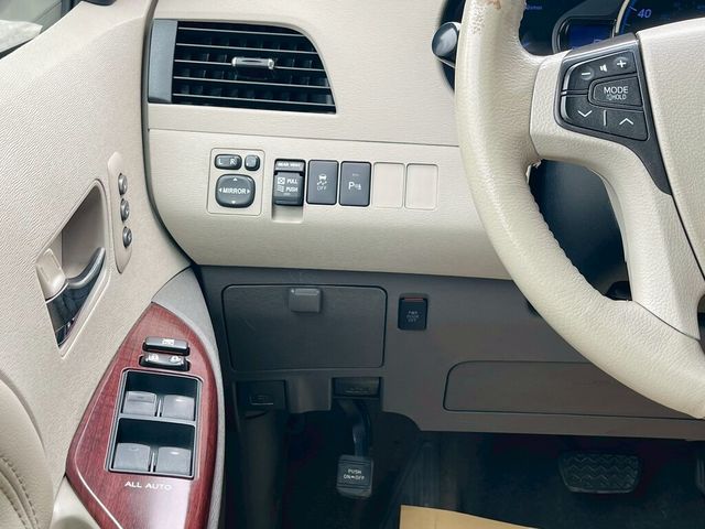 TOYOTA豐田 SIENNA  第12張相片