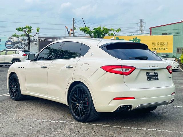 MASERATI瑪莎拉蒂 LEVANTE S  第3張相片