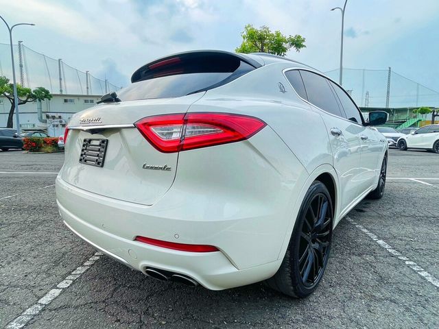 MASERATI瑪莎拉蒂 LEVANTE S  第4張相片