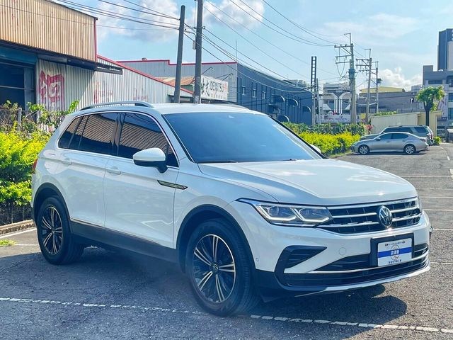 VOLKSWAGEN福斯 TIGUAN  第2張相片