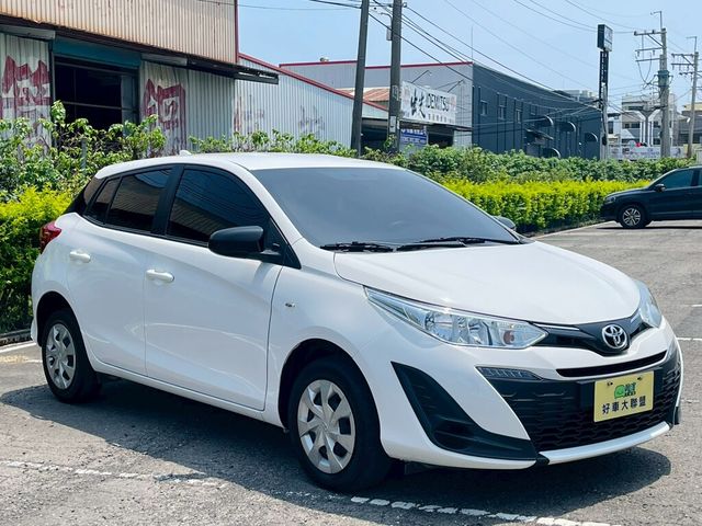 TOYOTA豐田 YARIS  第2張相片