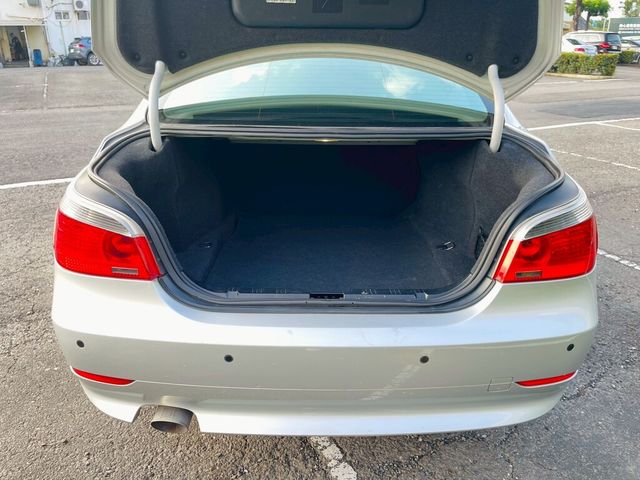 BMW寶馬 520D  第14張相片