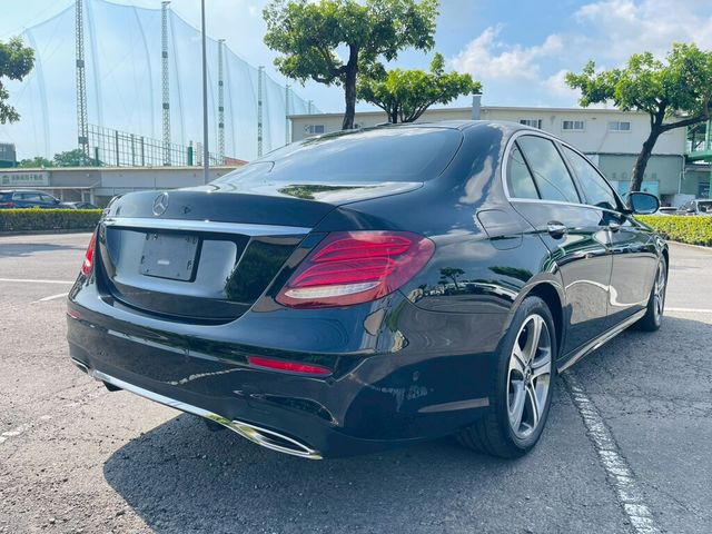 M-BENZ賓士 E300  第4張相片