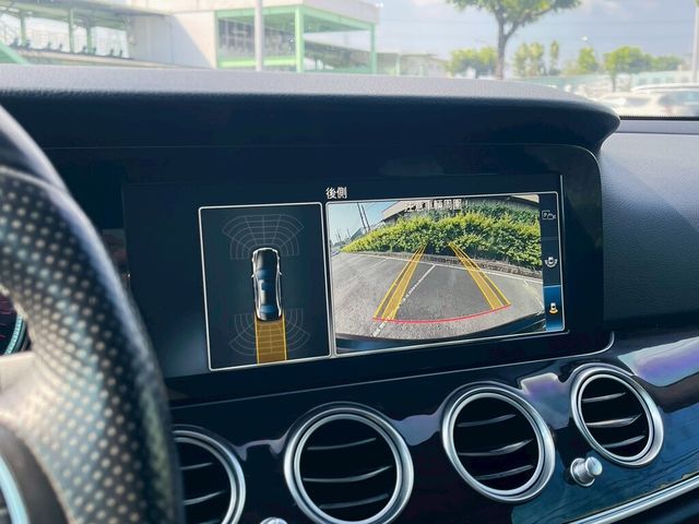 M-BENZ賓士 E300  第11張相片