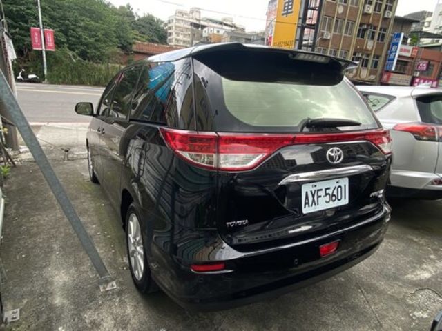 TOYOTA豐田 PREVIA  第4張相片