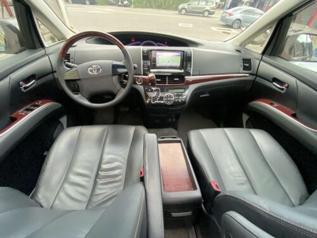 TOYOTA豐田 PREVIA  第5張相片