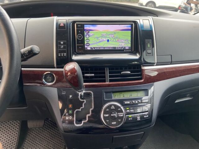 TOYOTA豐田 PREVIA  第9張相片