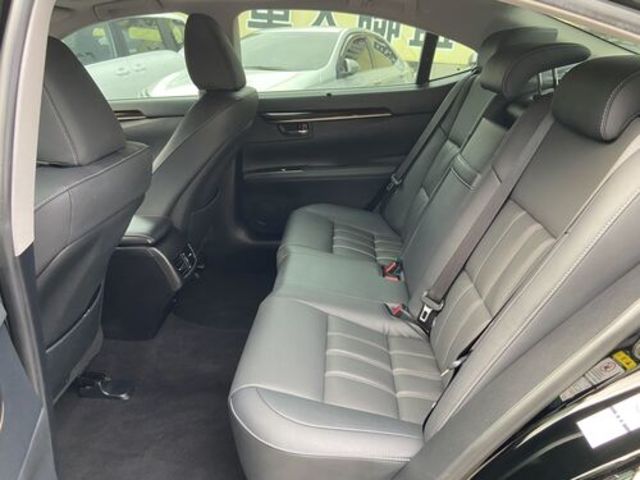 LEXUS凌志 ES200  第10張相片