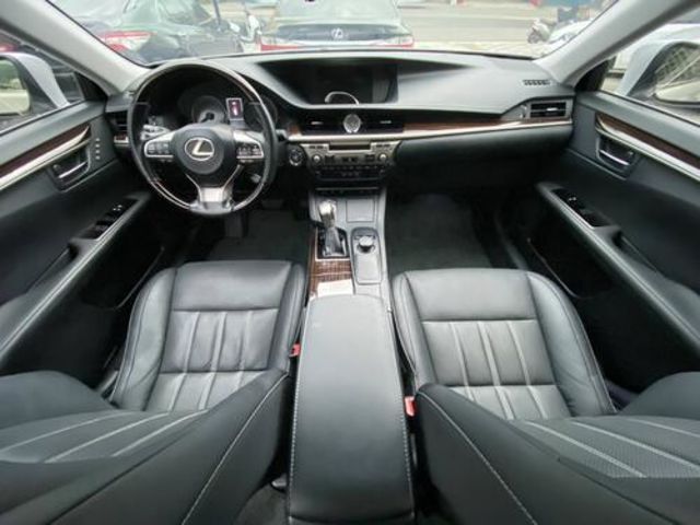 LEXUS凌志 ES200  第5張相片