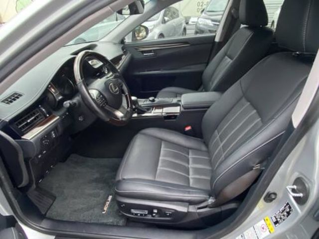 LEXUS凌志 ES200  第13張相片
