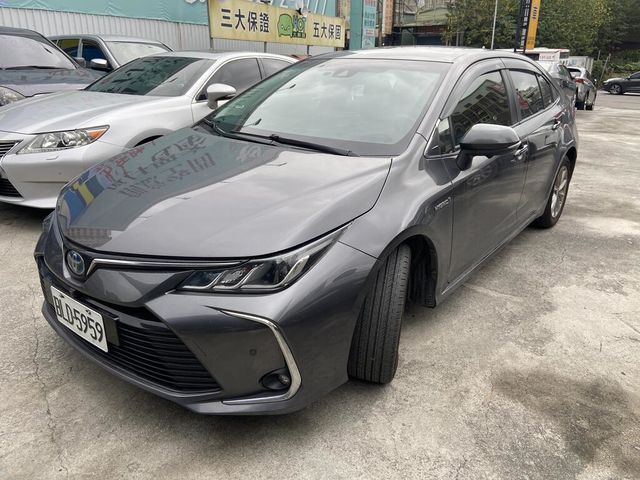 TOYOTA豐田 ALTIS  第1張相片