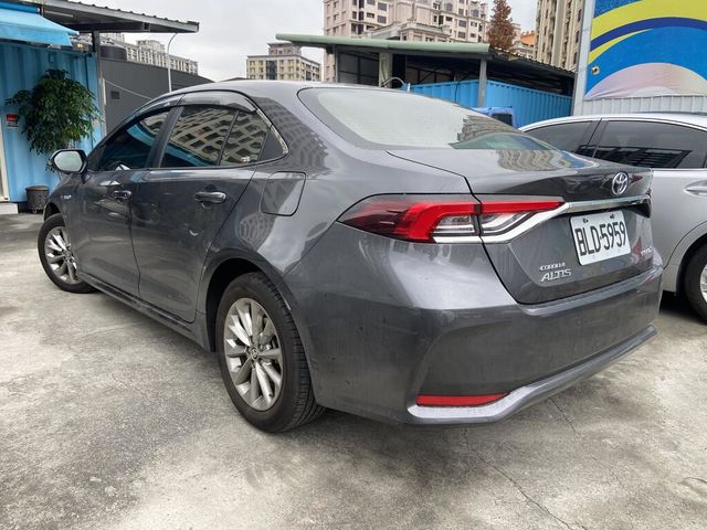TOYOTA豐田 ALTIS  第4張相片