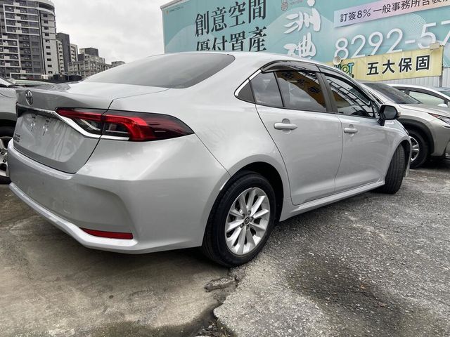 TOYOTA豐田 ALTIS  第2張相片