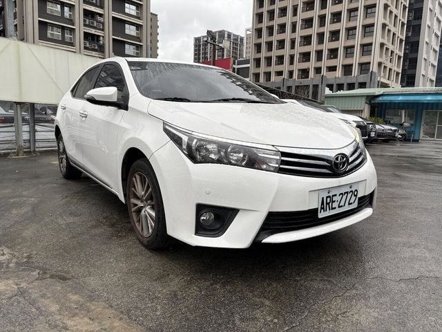 TOYOTA豐田 ALTIS  第3張相片