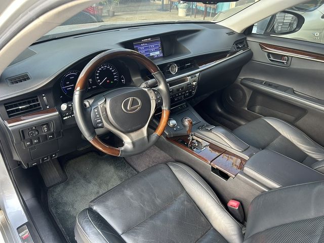 LEXUS凌志 ES300H  第5張相片