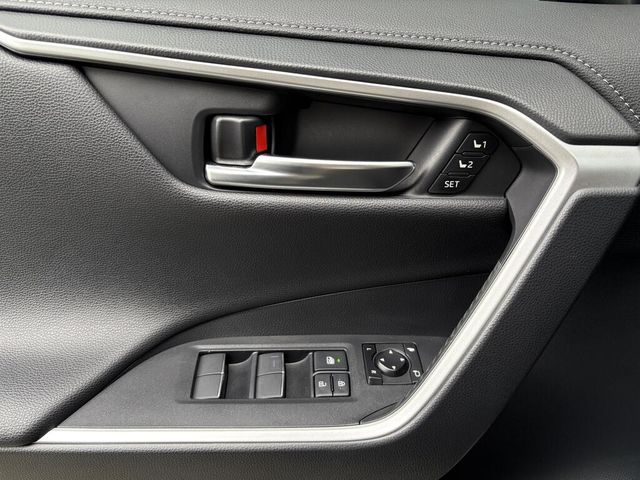 TOYOTA豐田 RAV4  第12張相片