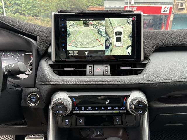 TOYOTA豐田 RAV4  第13張相片