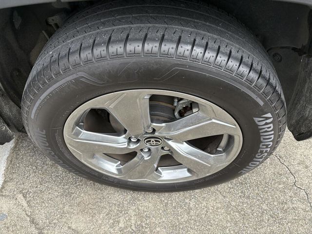 TOYOTA豐田 RAV4  第18張相片