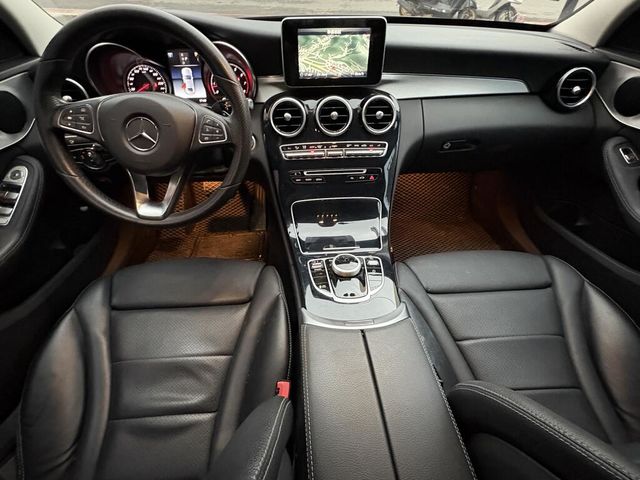 M-BENZ賓士 C200  第5張相片