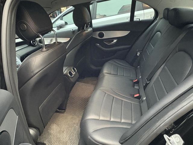 M-BENZ賓士 C200  第15張相片