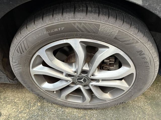 M-BENZ賓士 C200  第17張相片