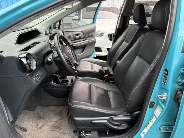 TOYOTA豐田 PRIUS C  第19張相片