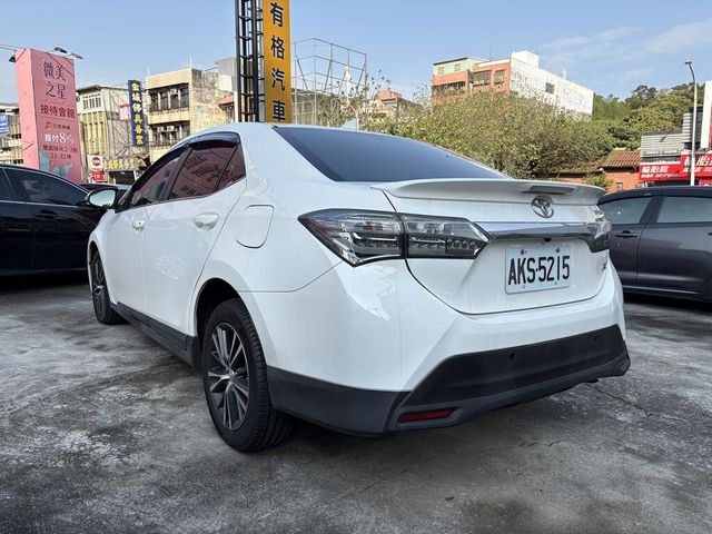 TOYOTA豐田 ALTIS  第4張相片