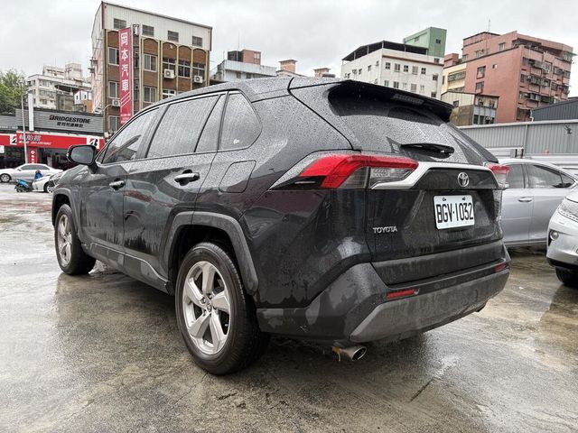 TOYOTA豐田 RAV4  第4張相片