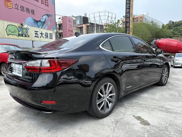 LEXUS凌志 ES300H  第2張相片