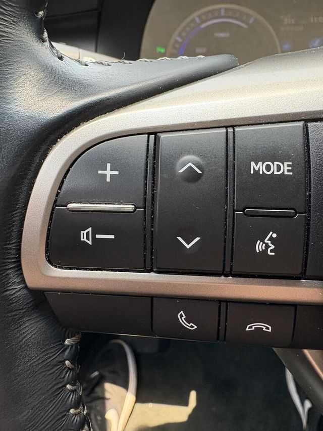 LEXUS凌志 ES300H  第8張相片
