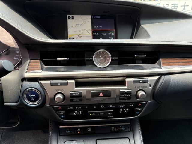 LEXUS凌志 ES300H  第12張相片