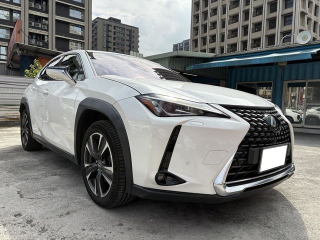 LEXUS凌志 UX200  第3張相片