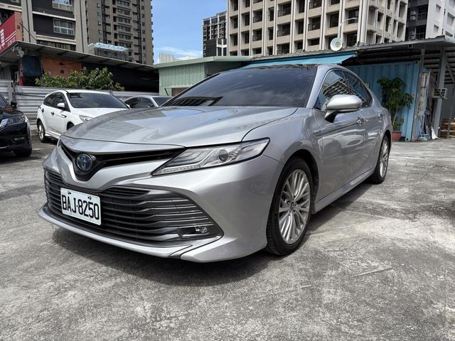 TOYOTA豐田 CAMRY HYBRID  第1張相片