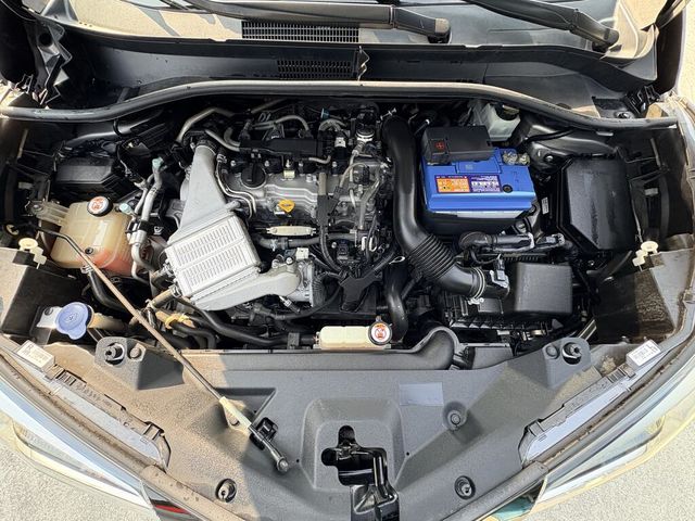 TOYOTA豐田 C-HR  第6張相片